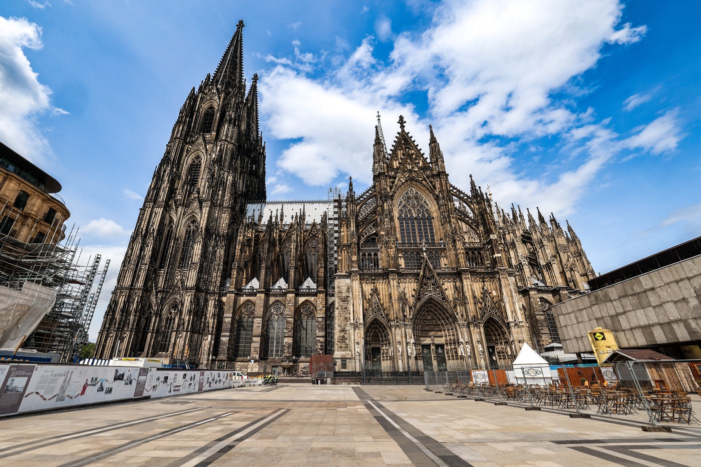 Autoritățile au decis evacuarea a peste 20.000 de persoane din Köln. Care este motivul