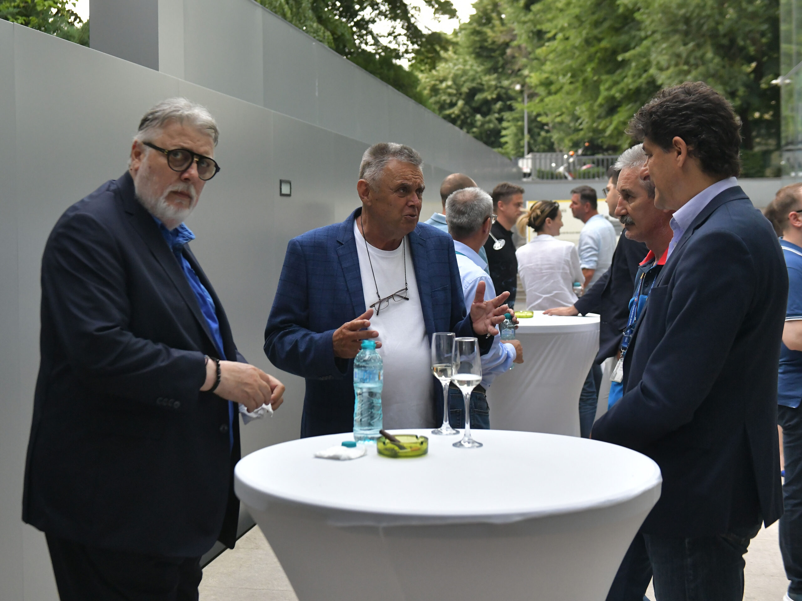 „Pe el l-aș vedea! Știe ce are de făcut!”. EXCLUSIV „Pe el l-aș vedea! Știe ce are de făcut!”. EXCLUSIV