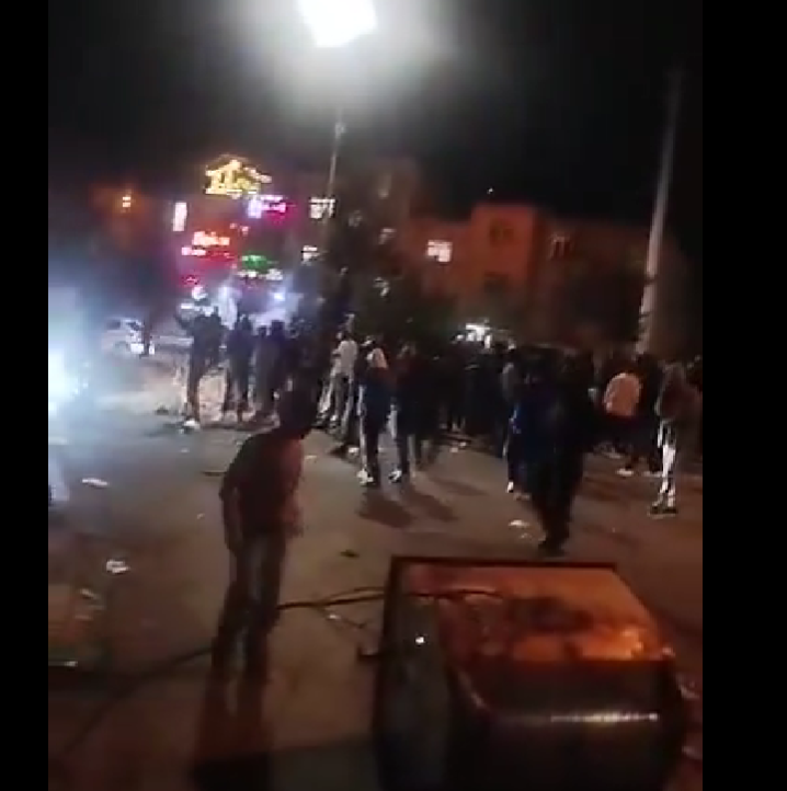 Protestele se extind în tot Iranul. Manifestanții au luat cu asalt străziile și au strigat „Moarte dictatorului”. Ciocniri cu forțele de ordine