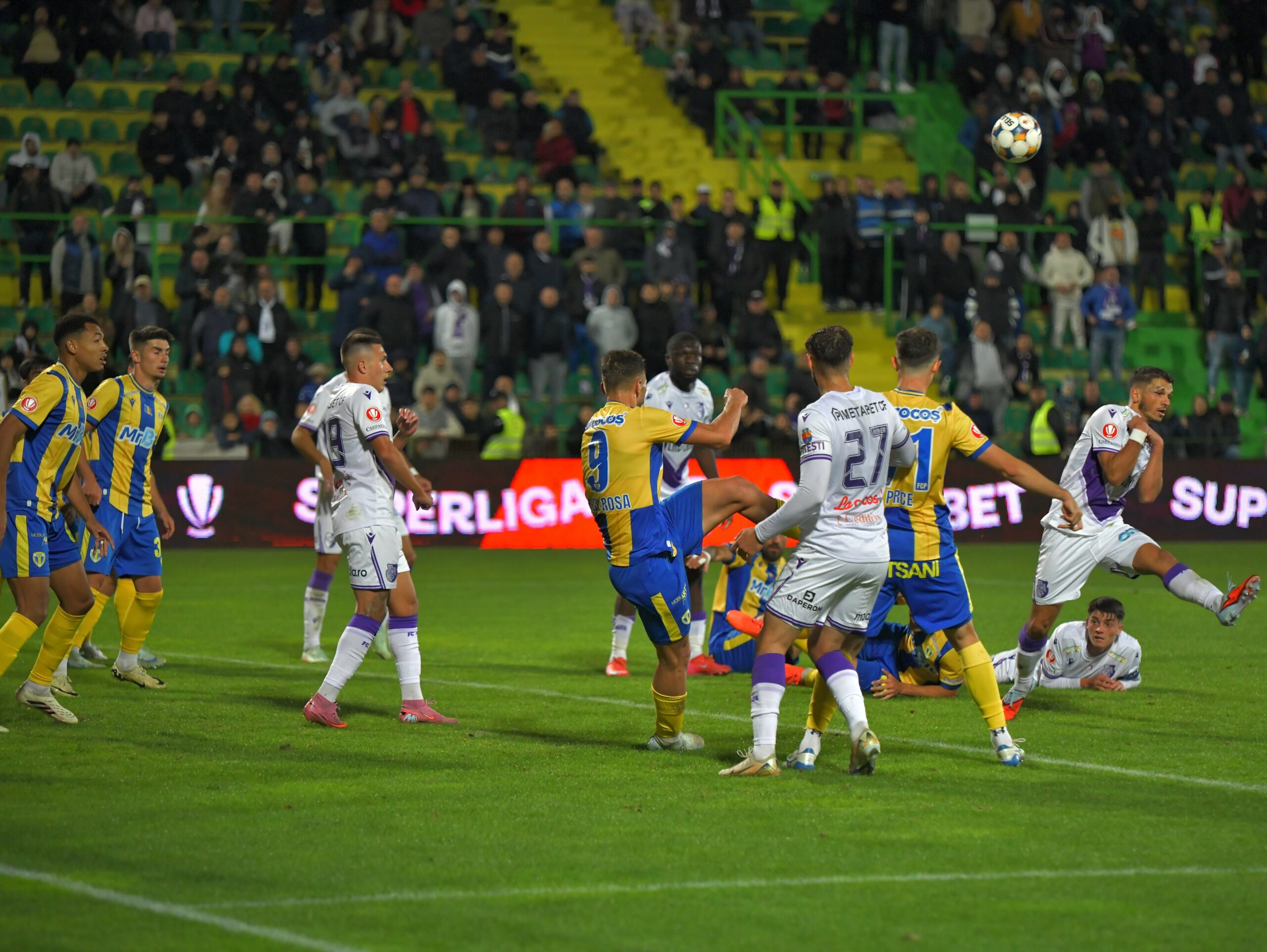 FC Argeș Live Text Online în etapa 27 din Superliga FC Argeș Live Text Online în etapa 27 din Superliga