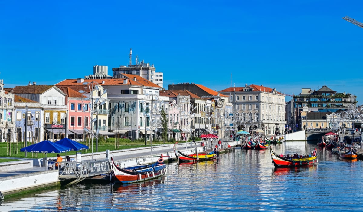 turiștii găsesc vin la 3 euro și este comparat cu Veneția