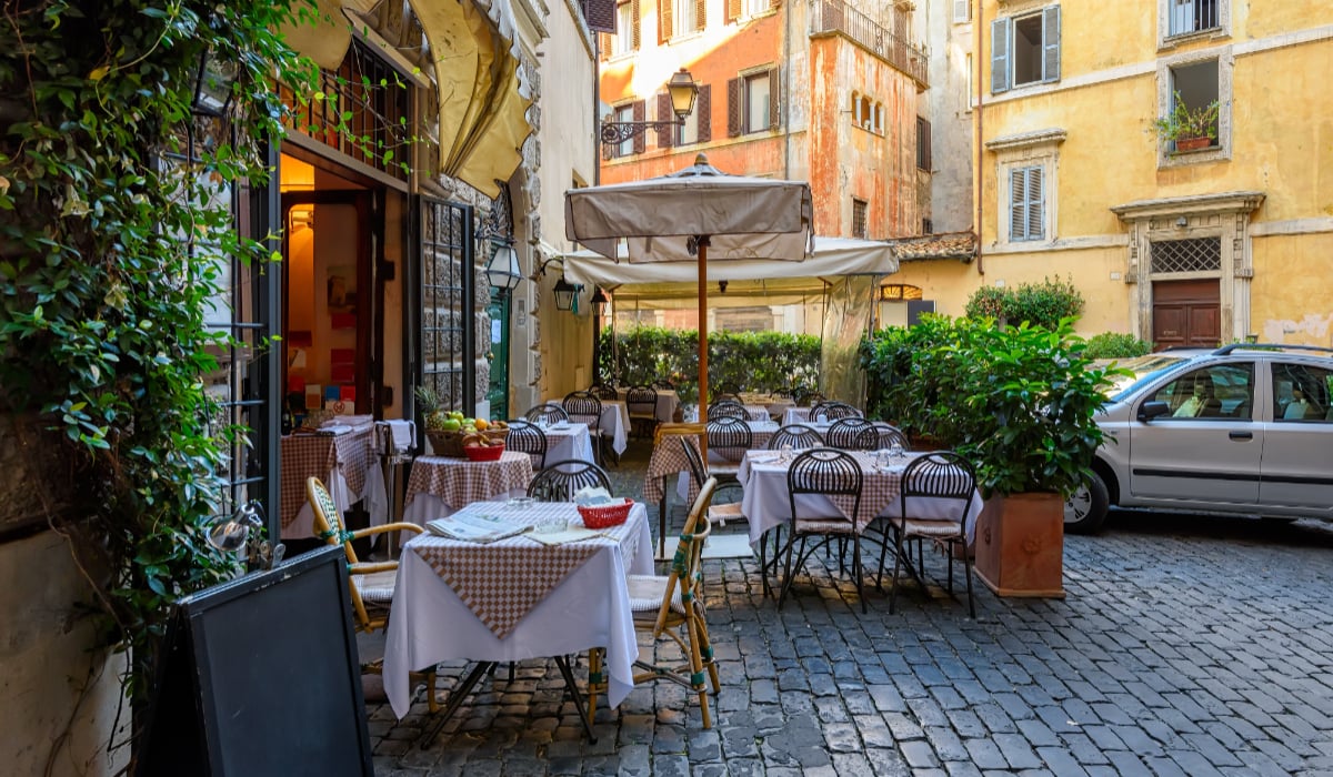 destinațiile sunt la doar două ore de București