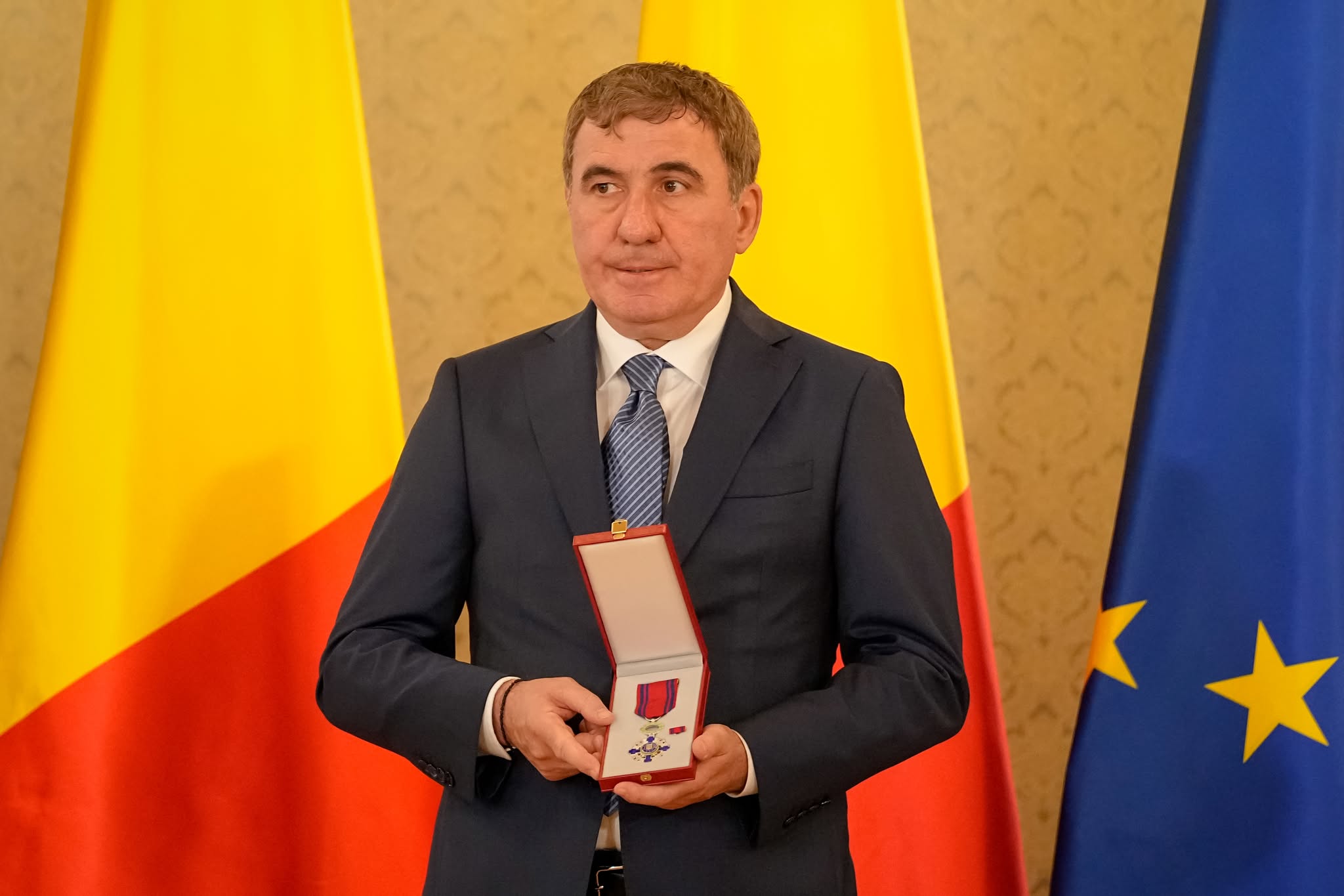 Clubul din Europa a refuzat să-l pună antrenor pe Gică Hagi: „E o nedreptate! Aruncă banii pe fereastră” Clubul din Europa a refuzat să-l pună antrenor pe Gică Hagi: „E o nedreptate! Aruncă banii pe fereastră”