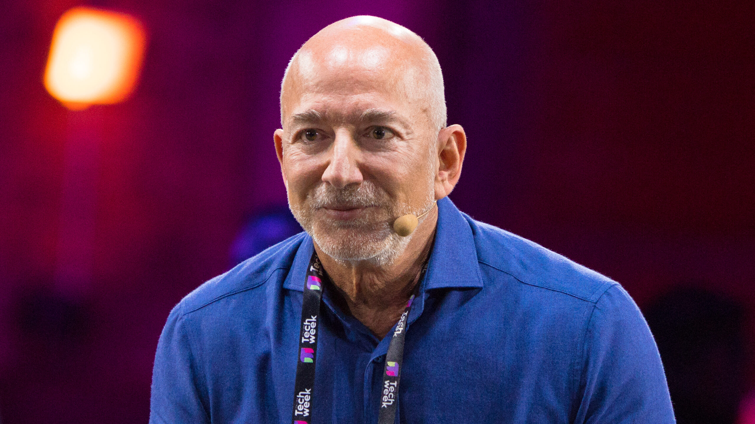 Ce prezice Jeff Bezos despre viitorul pieței muncii Ce prezice Jeff Bezos despre viitorul pieței muncii