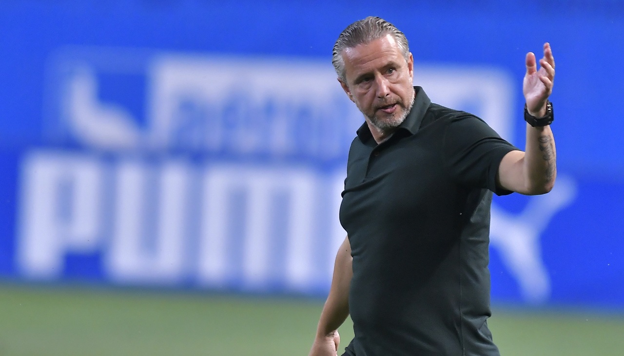 Răsturnare de situație! Laurențiu Reghecampf poate obține triumful colosal la masa verde!