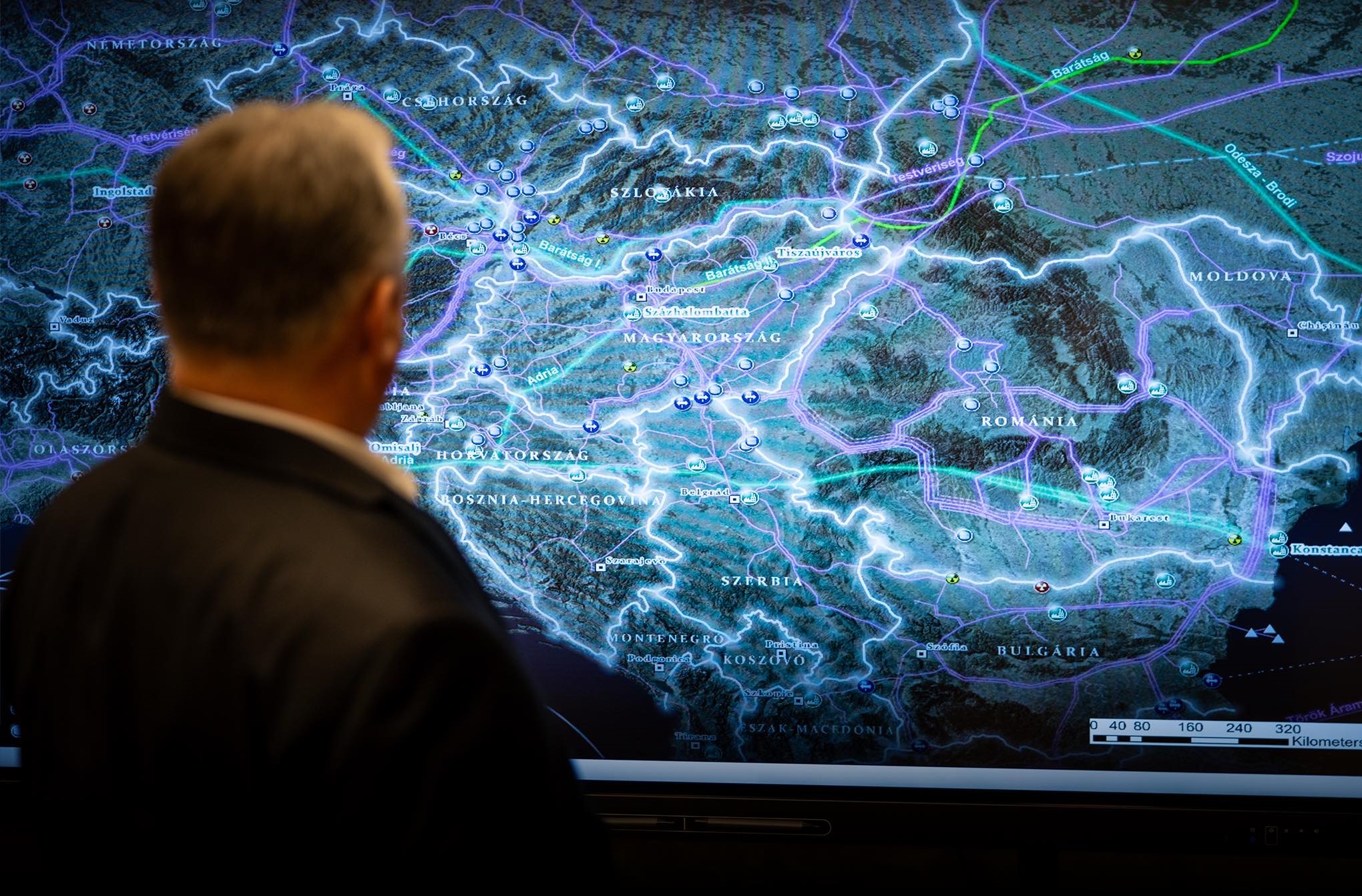 Viktor Orban acuză Kievul de pregătirea unui act de sabotaj la conducta de gaze din Serbia. Opoziția din Ungaria îl contrazice