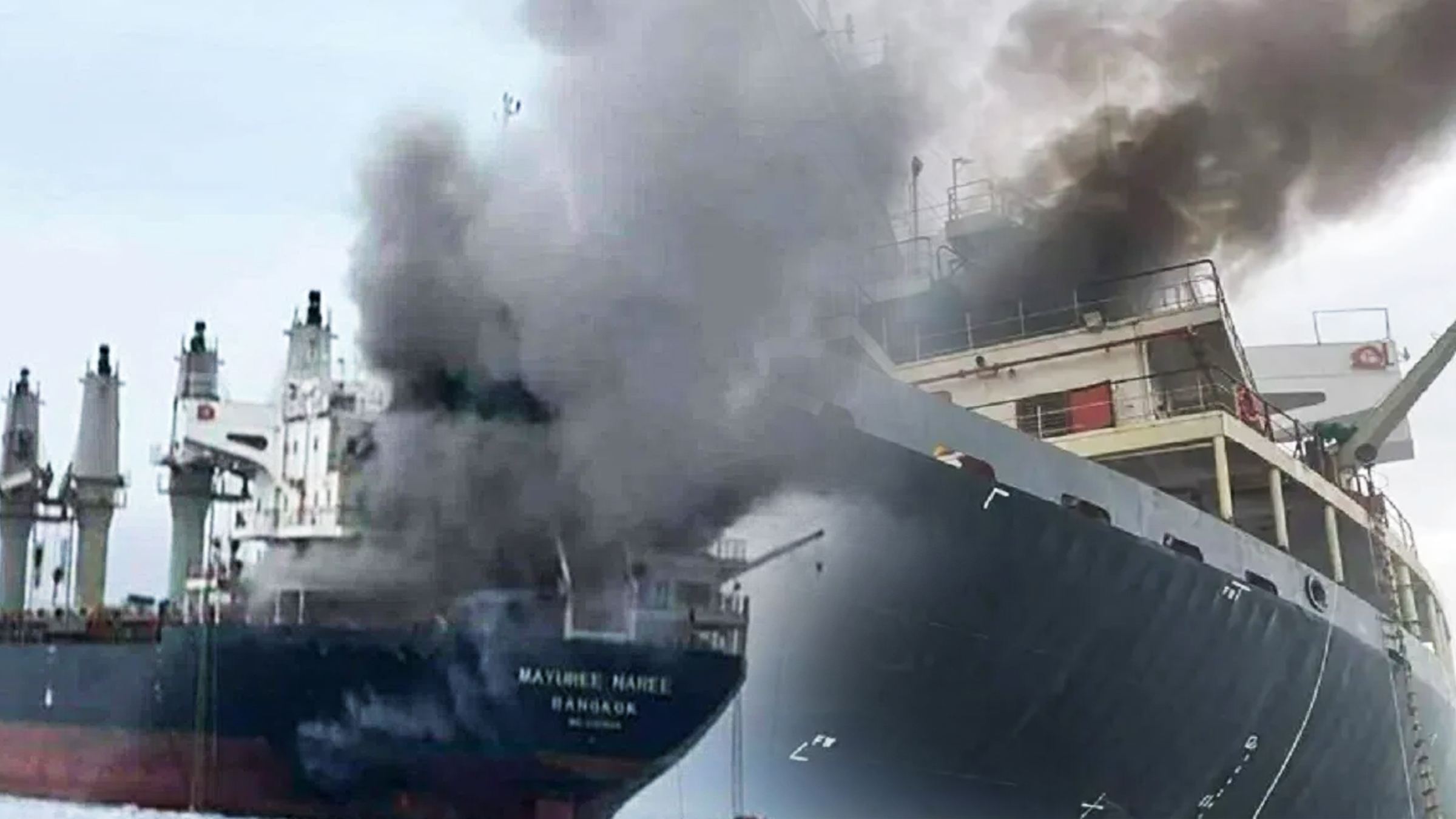 nave de război iraniene au deschis focul asupra unui petrolier, iar un al doilea vas a fost lovit de un proiectil