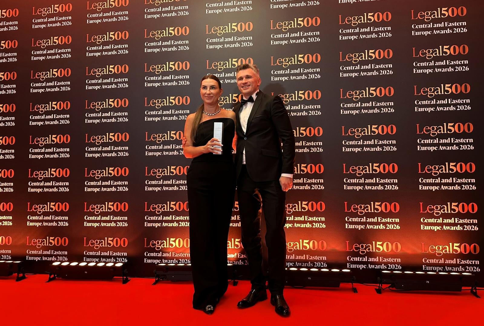 Țuca Zbârcea & Asociații câștigă trofeul „Firma Anului în România” în cadrul galei Legal 500 CEE Awards Țuca Zbârcea & Asociații câștigă trofeul „Firma Anului în România” în cadrul galei Legal 500 CEE Awards